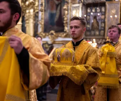 Божественная Литургия в день памяти святителей Московских